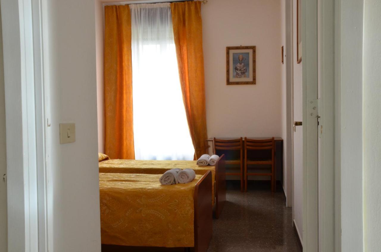 Hotel Casa per Ferie JPII Roma Exterior foto